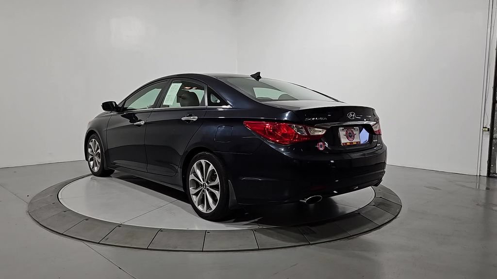 Used 2013 Hyundai Sonata Limited FWD image 3
