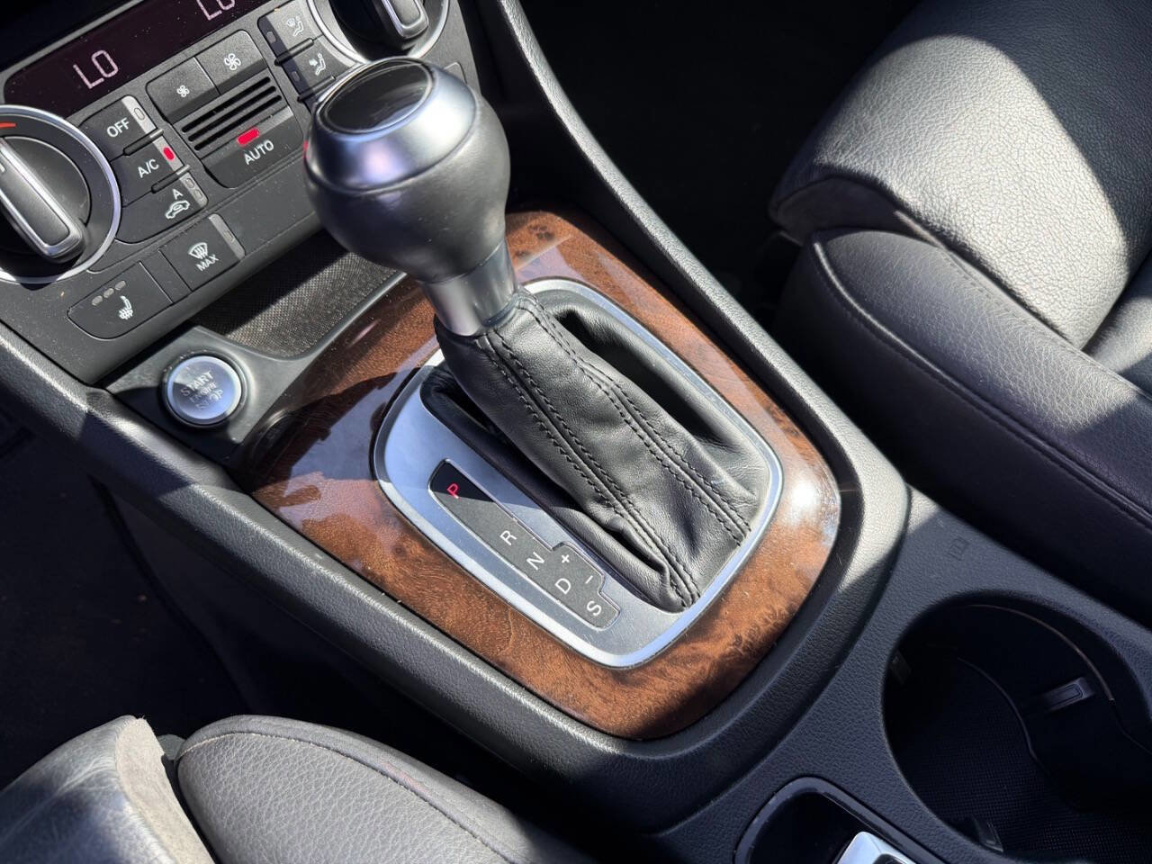 Used 2018 Audi Q3 2.0T Premium Plus w/ Premium Plus Package AWD/4WD image 37