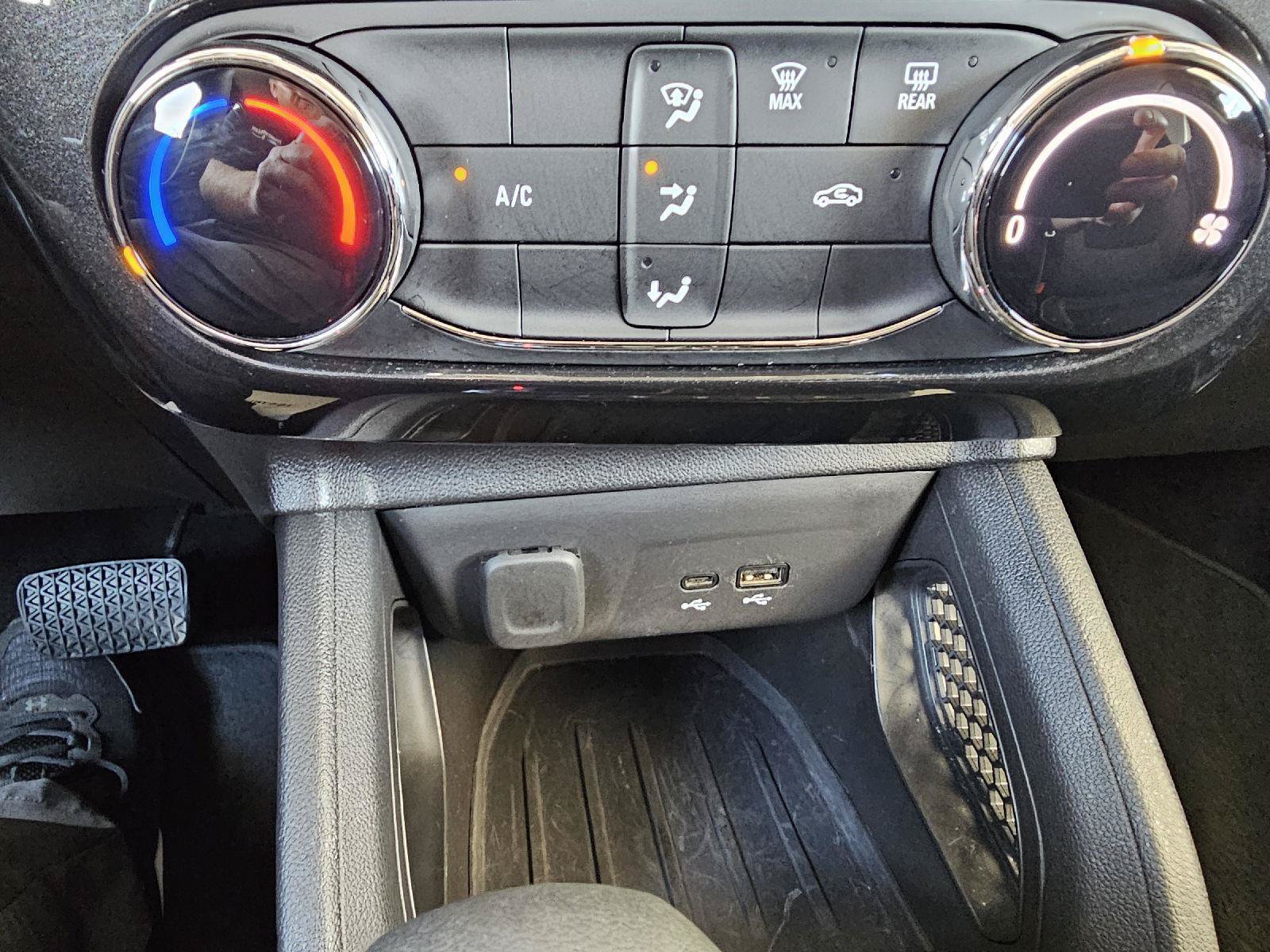Used 2025 Chevrolet TrailBlazer LT FWD image 25