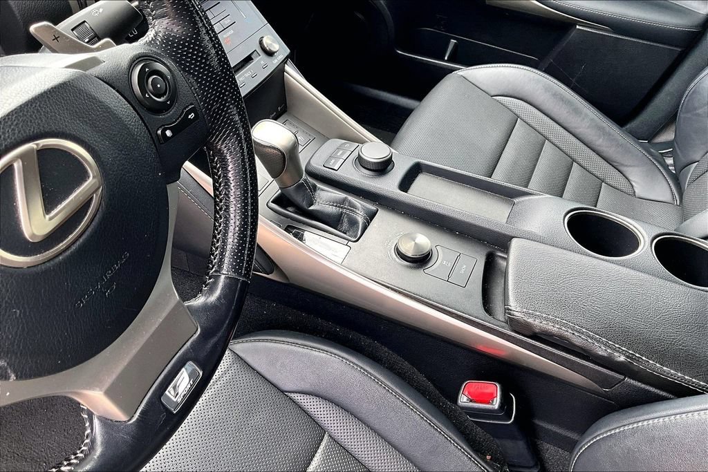 Used 2016 Lexus IS 200t w/ F Sport Package RWD image 16