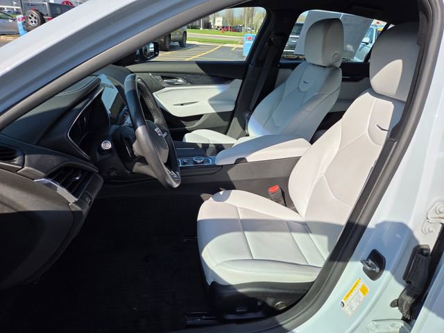 Used 2022 Cadillac CT5 Premium Luxury AWD/4WD image 9