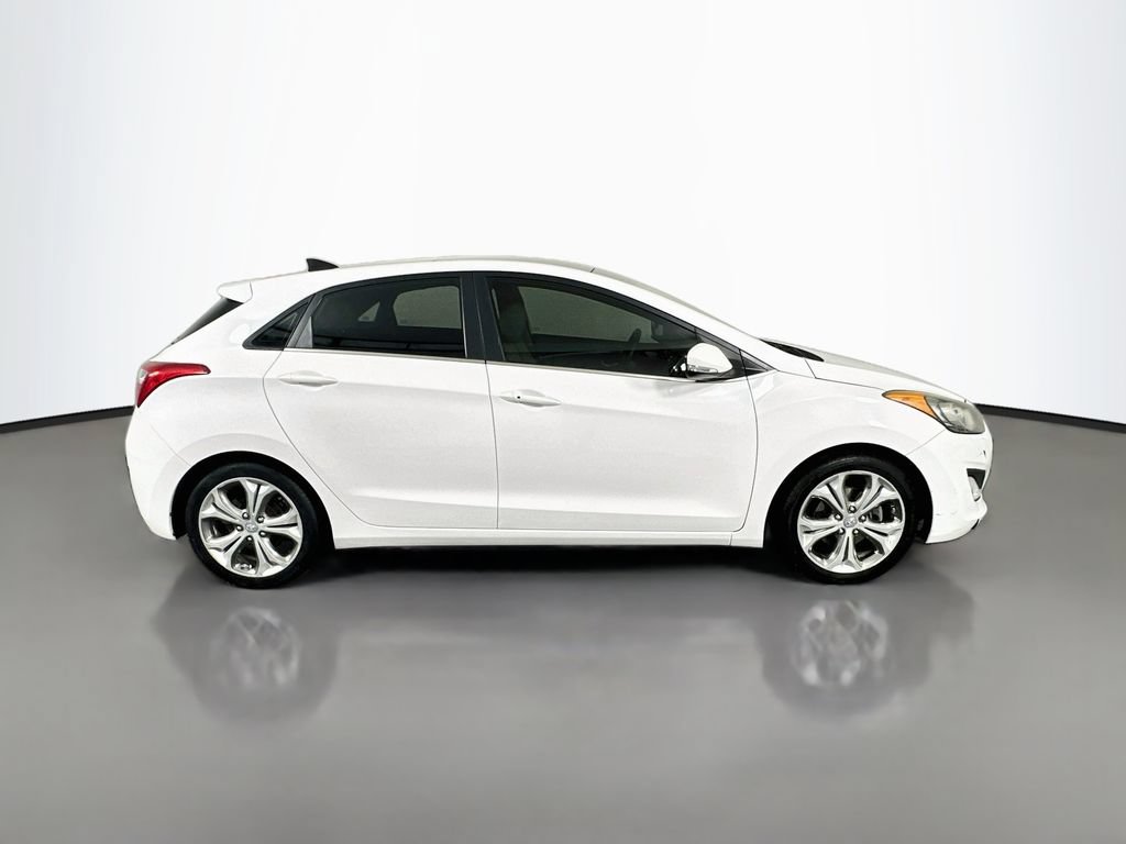 Used 2013 Hyundai Elantra GT w/ Style Pkg FWD image 4