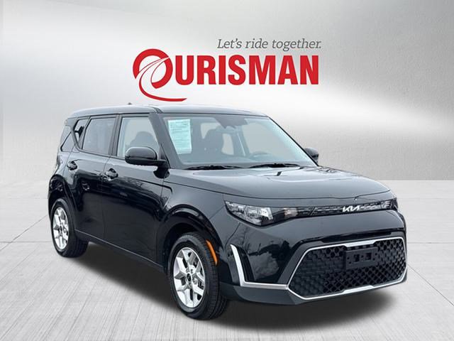 Used 2024 Kia Soul S image 1