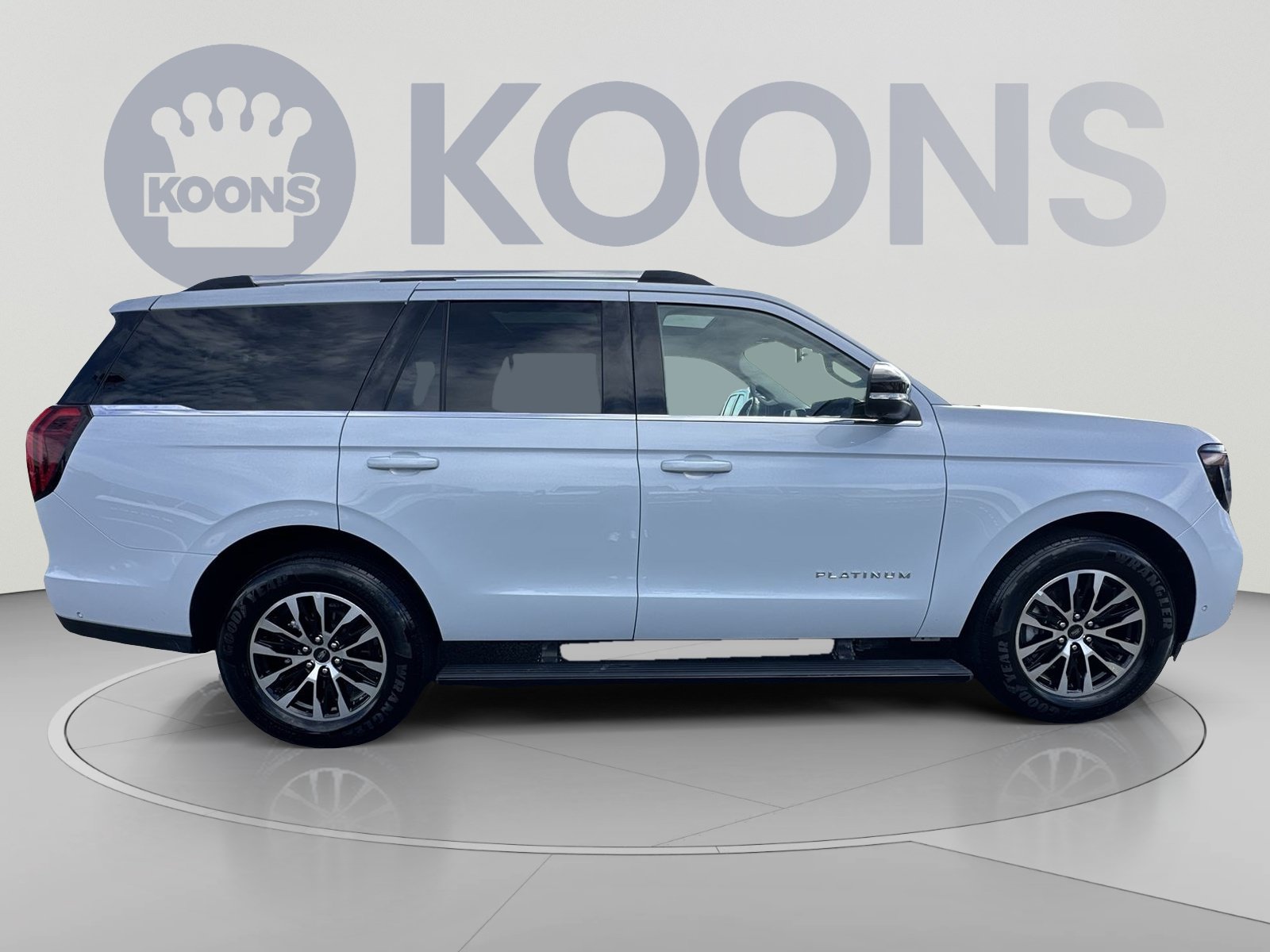 Certified 2025 Ford Expedition Platinum AWD/4WD image 12
