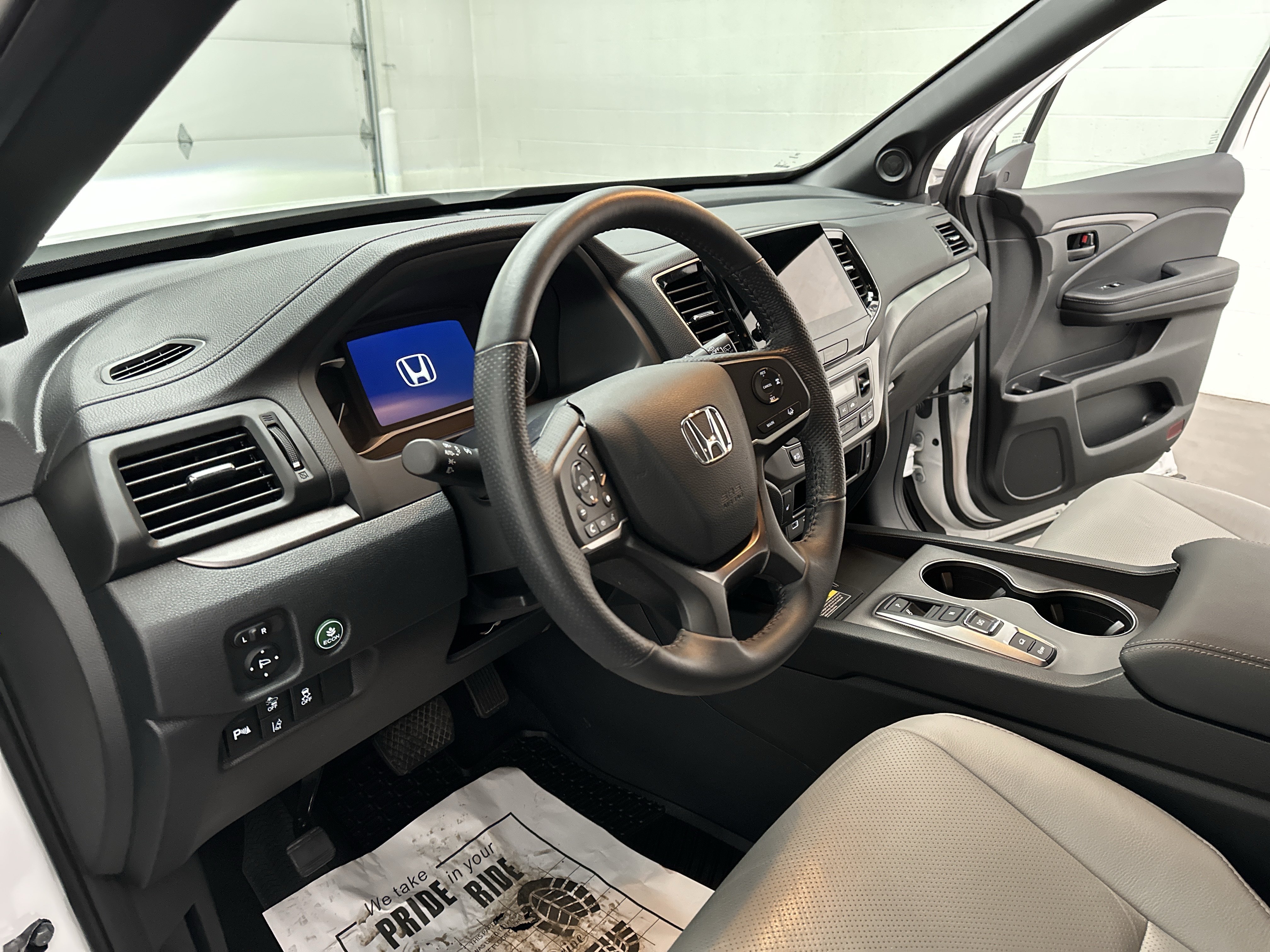 Used 2024 Honda Passport EX-L image 17