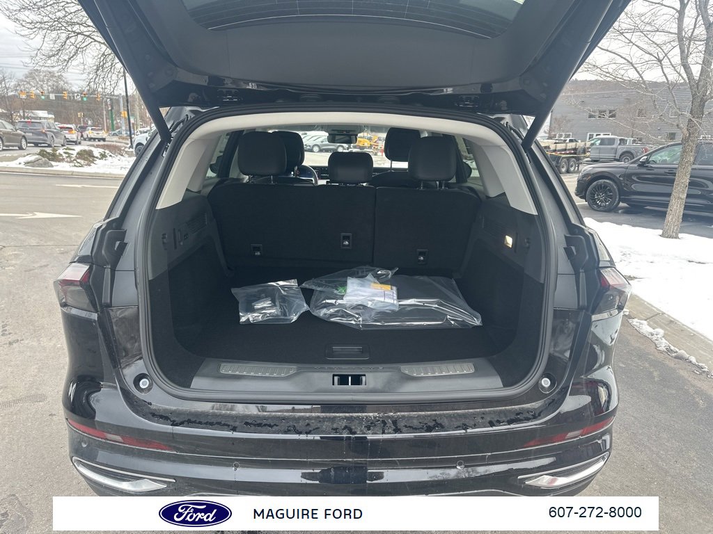 New 2026 Lincoln Nautilus Premier image 11