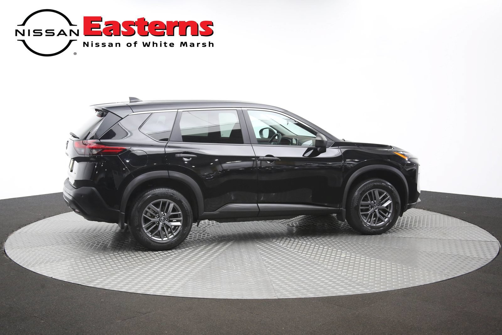 Used 2023 Nissan Rogue S AWD/4WD image 40