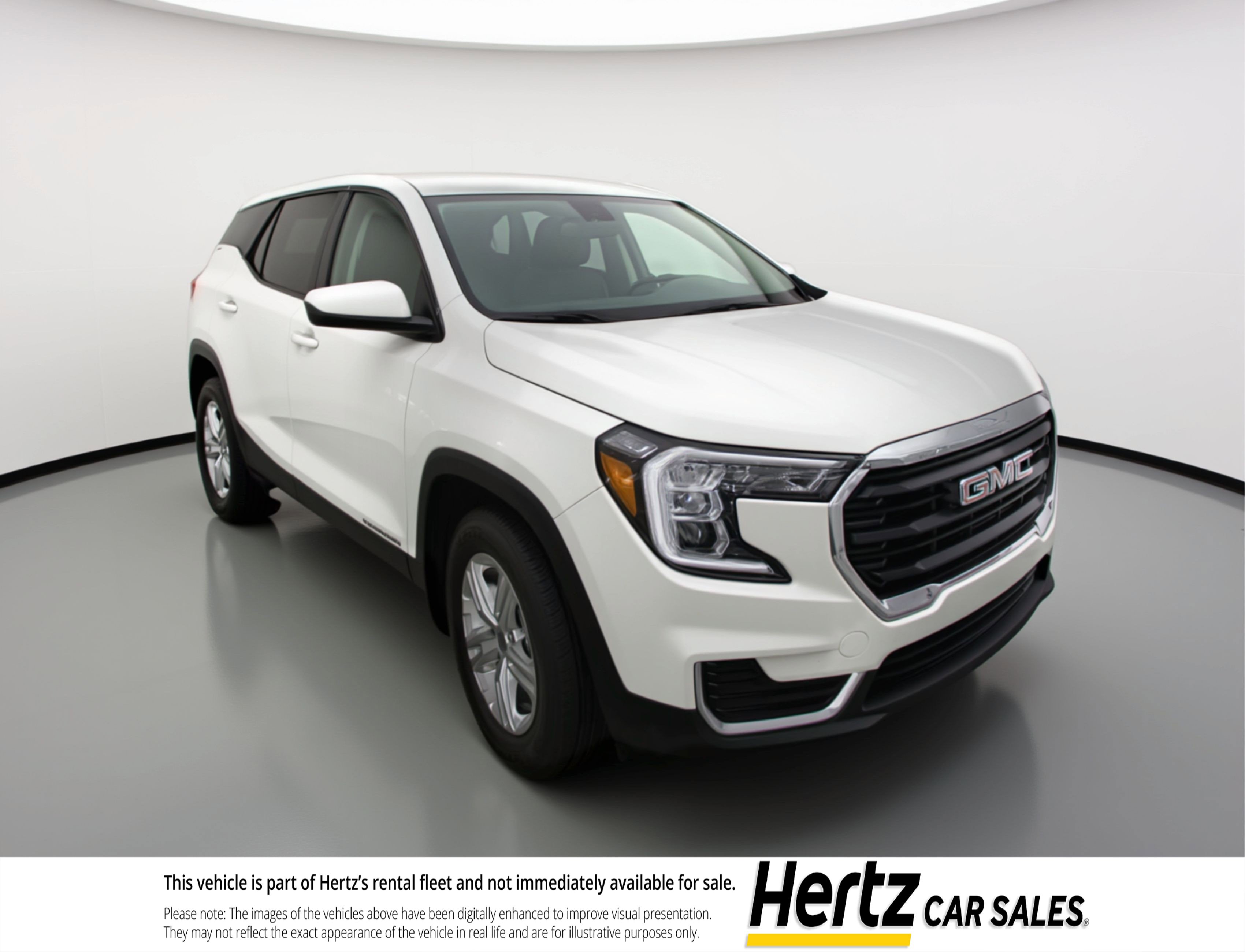 Used 2024 GMC Terrain SLE FWD image 1