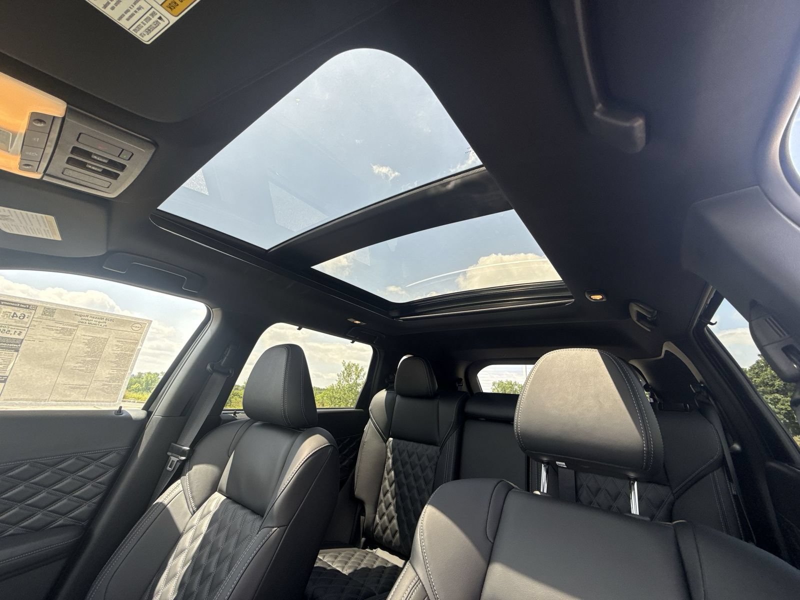 New 2026 Nissan Rogue Platinum AWD/4WD image 27