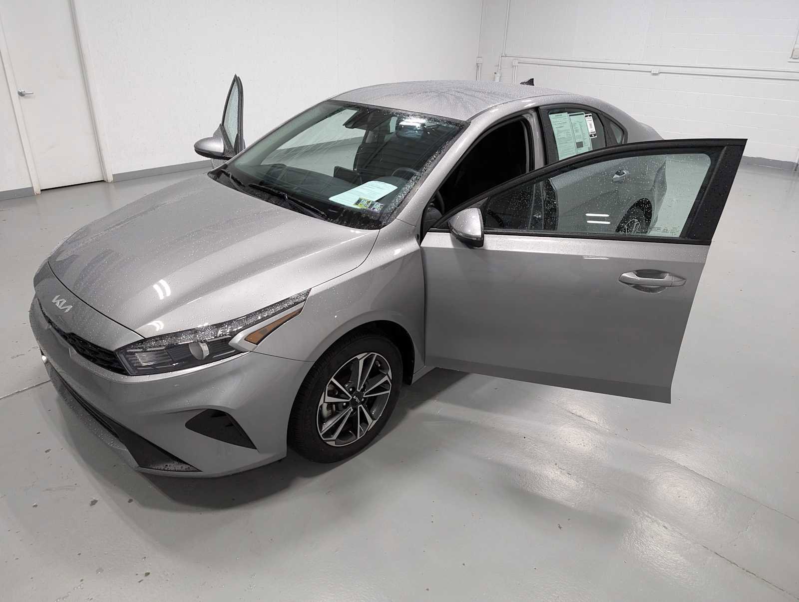 Certified 2023 Kia Forte LXS w/ LXS Technology Package image 15