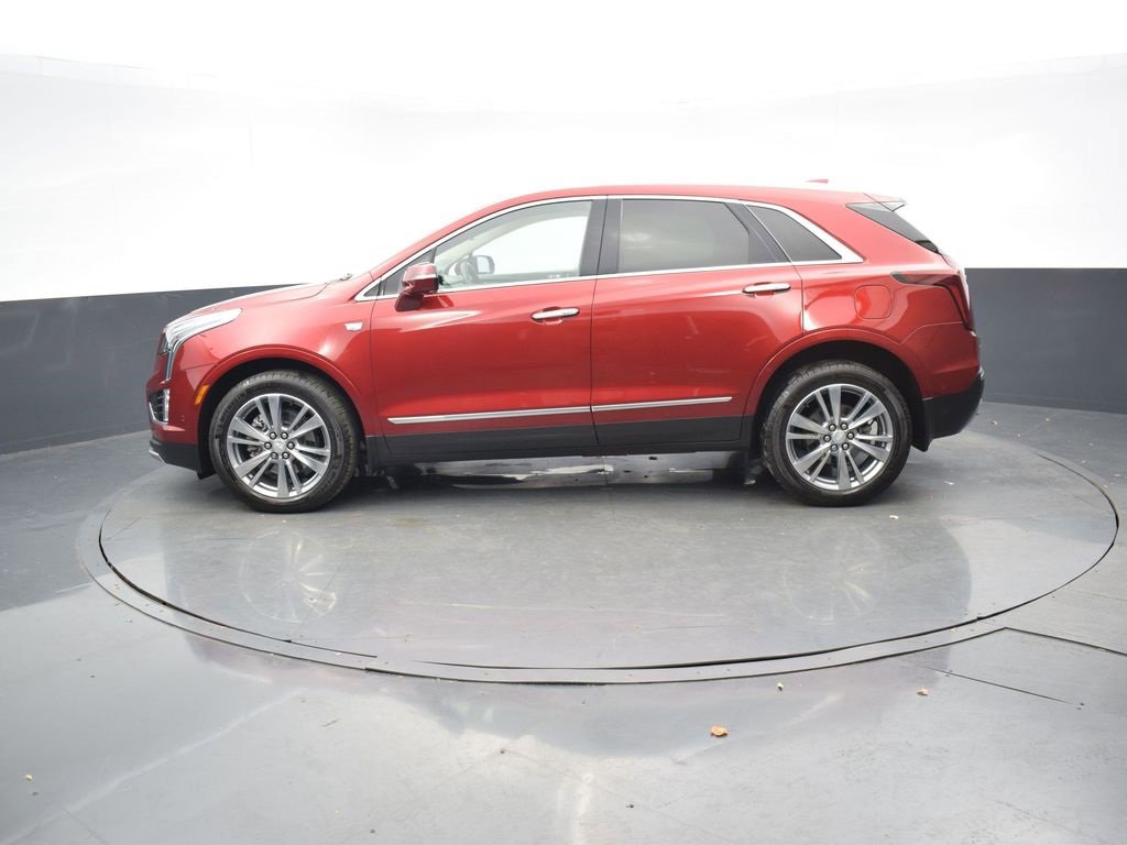 Certified 2022 Cadillac XT5 Premium Luxury w/ Technology Package image 2