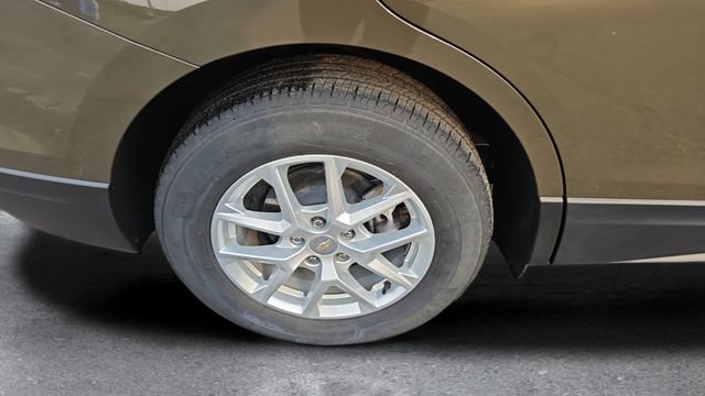 Used 2024 Chevrolet Equinox LT image 18