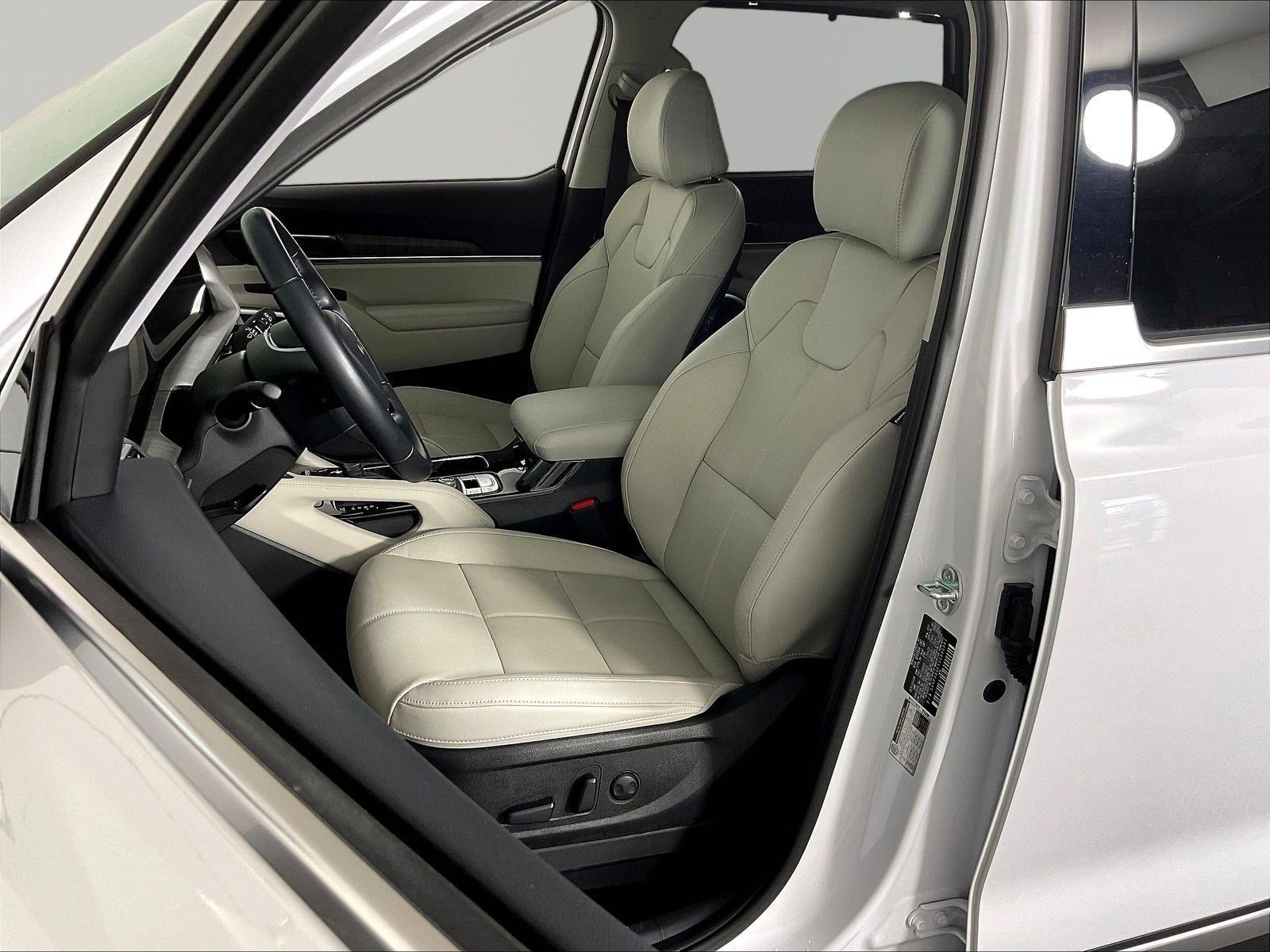 Used 2025 Kia Telluride EX FWD image 21