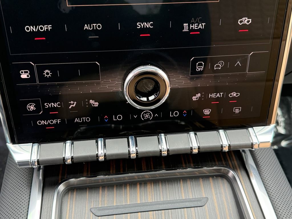 Used 2025 GMC Sierra EV Denali AWD/4WD image 18