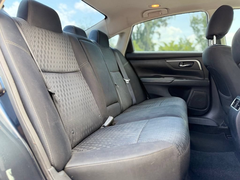 Used 2016 Nissan Altima 2.5 SV w/ Convenience Package FWD image 23