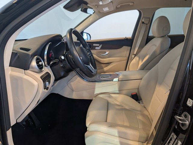 Used 2022 Mercedes-Benz GLC 300 4MATIC image 13