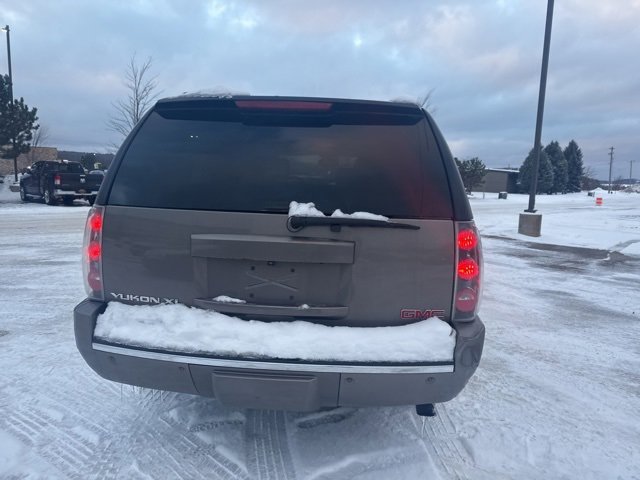 Used 2013 GMC Yukon XL Denali image 23