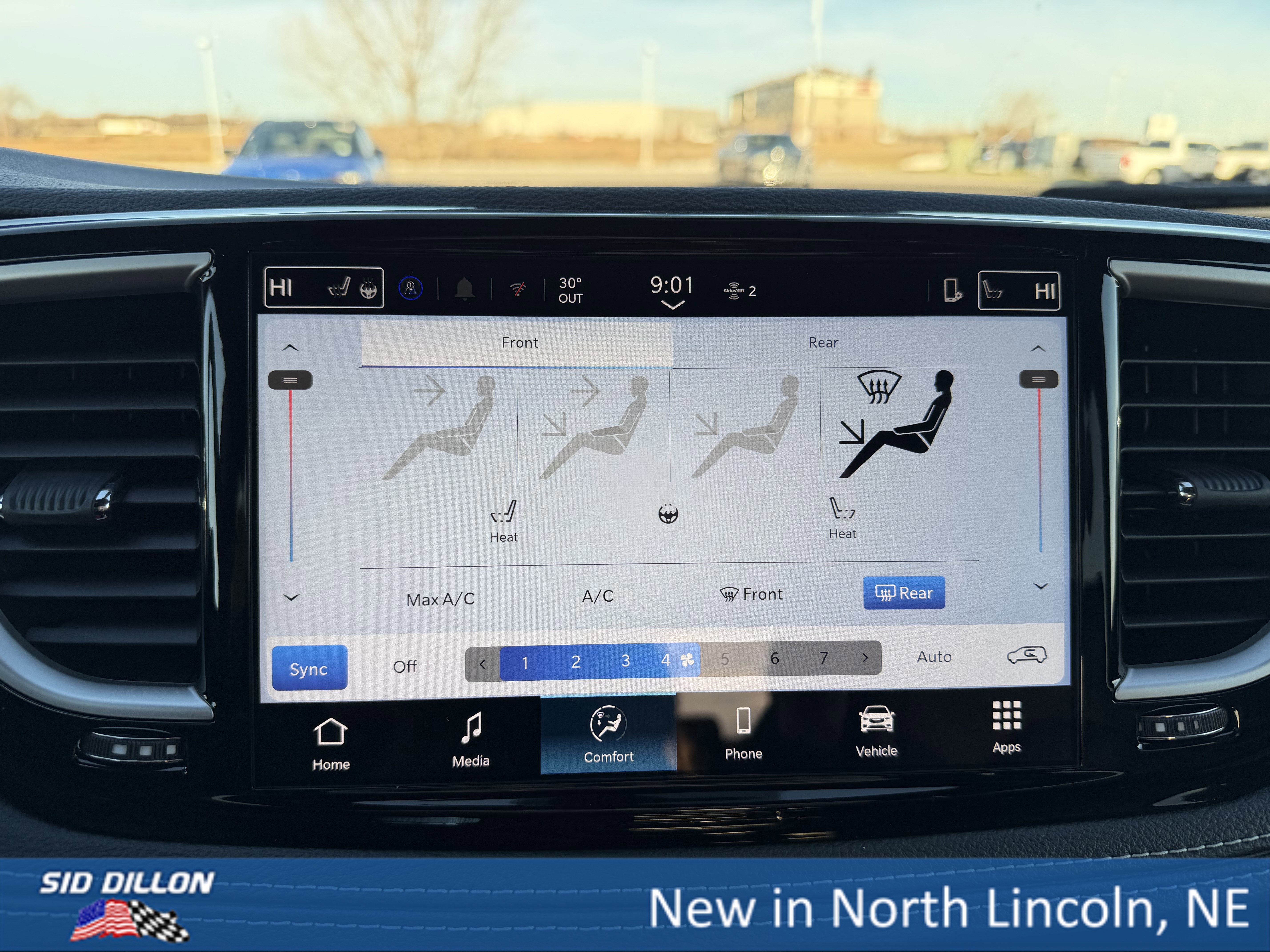 New 2026 Chrysler Pacifica Select image 11