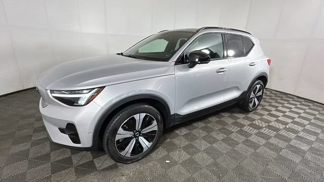 Used 2023 Volvo XC40 Recharge Plus AWD/4WD image 6