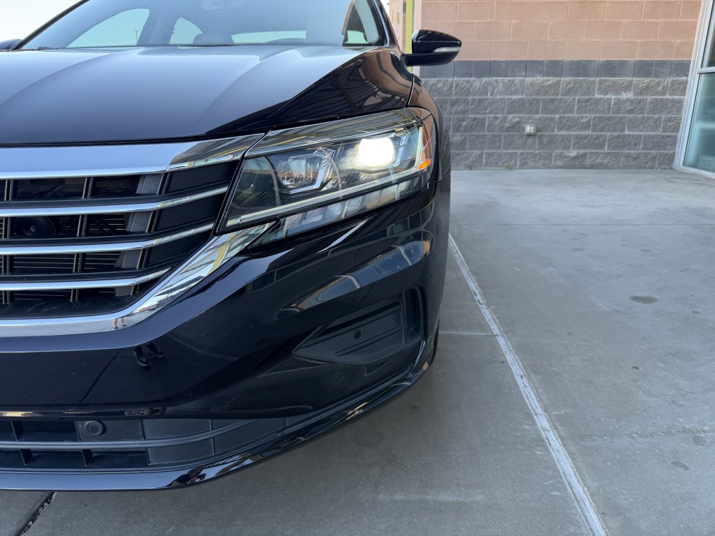 Used 2020 Volkswagen Passat 2.0T SEL image 11