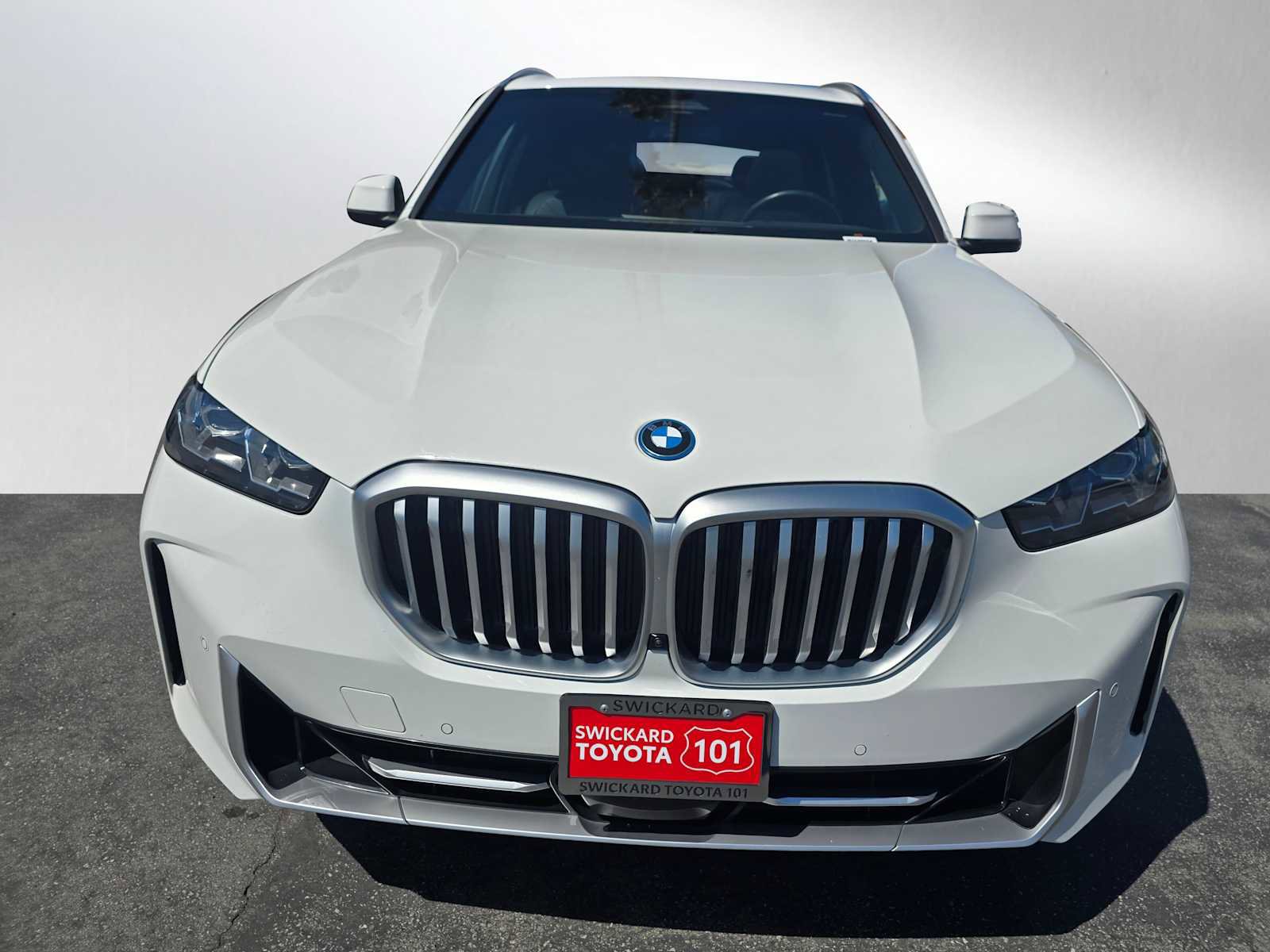 Used 2024 BMW X5 xDrive50e AWD/4WD image 8