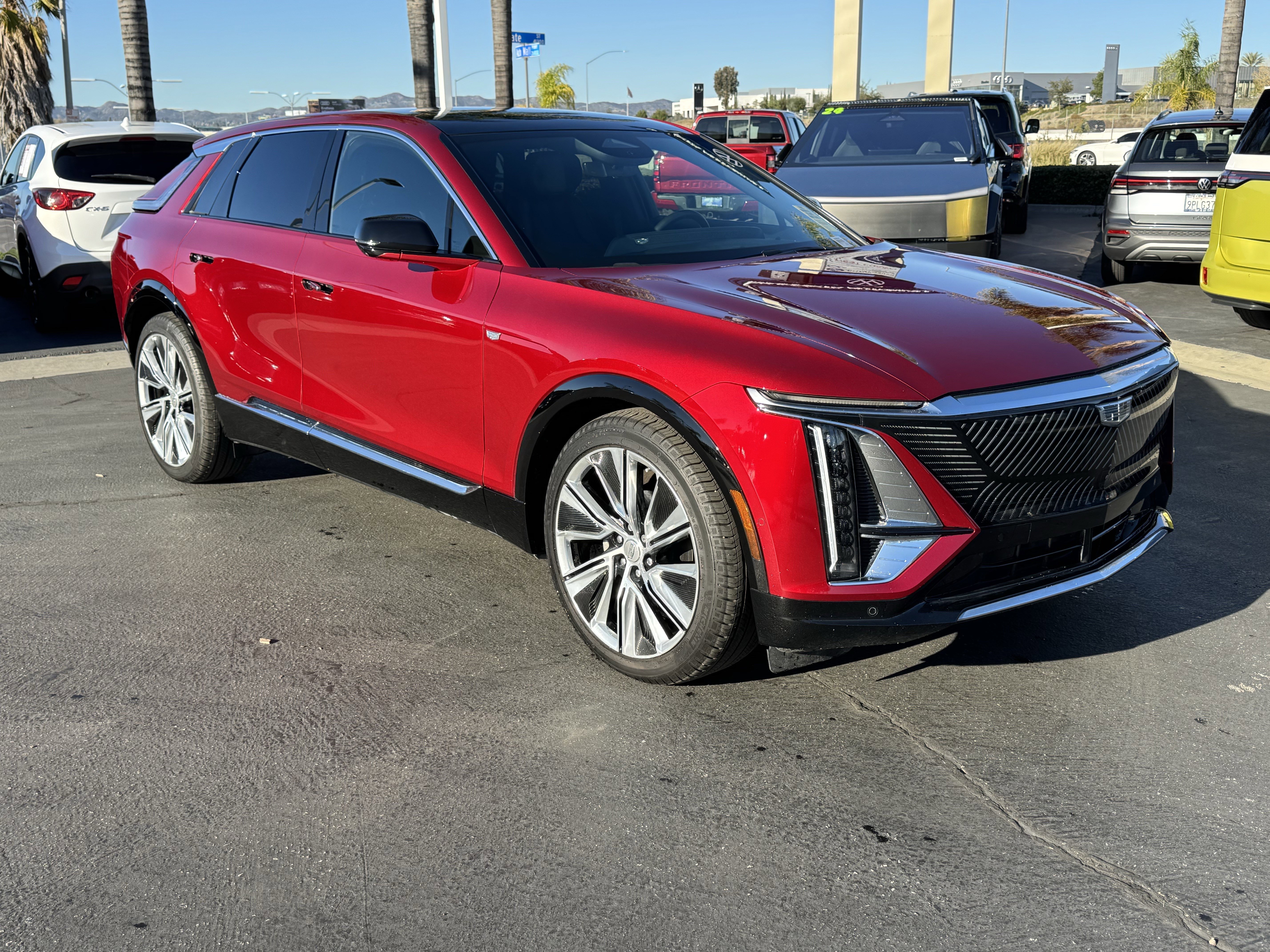 Used 2024 Cadillac Lyriq Luxury w/ LPO, Floor Liner Package image 2