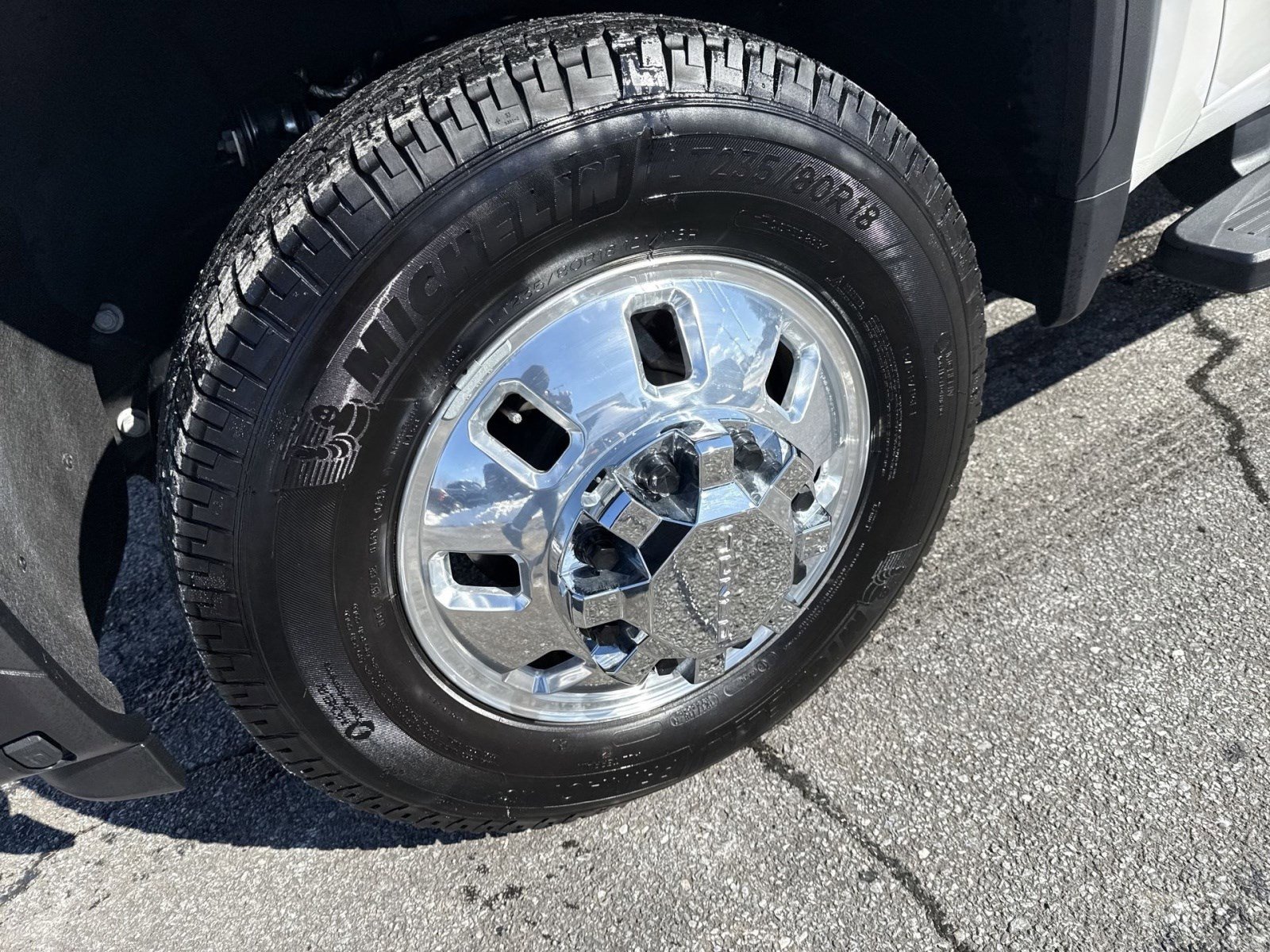 Used 2024 GMC Sierra 3500 Denali w/ Denali Reserve Package image 10