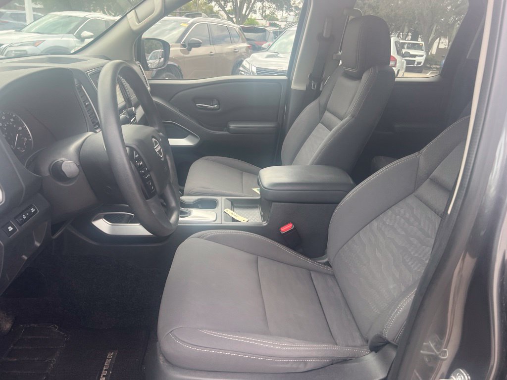 Used 2022 Nissan Frontier SV AWD/4WD image 12