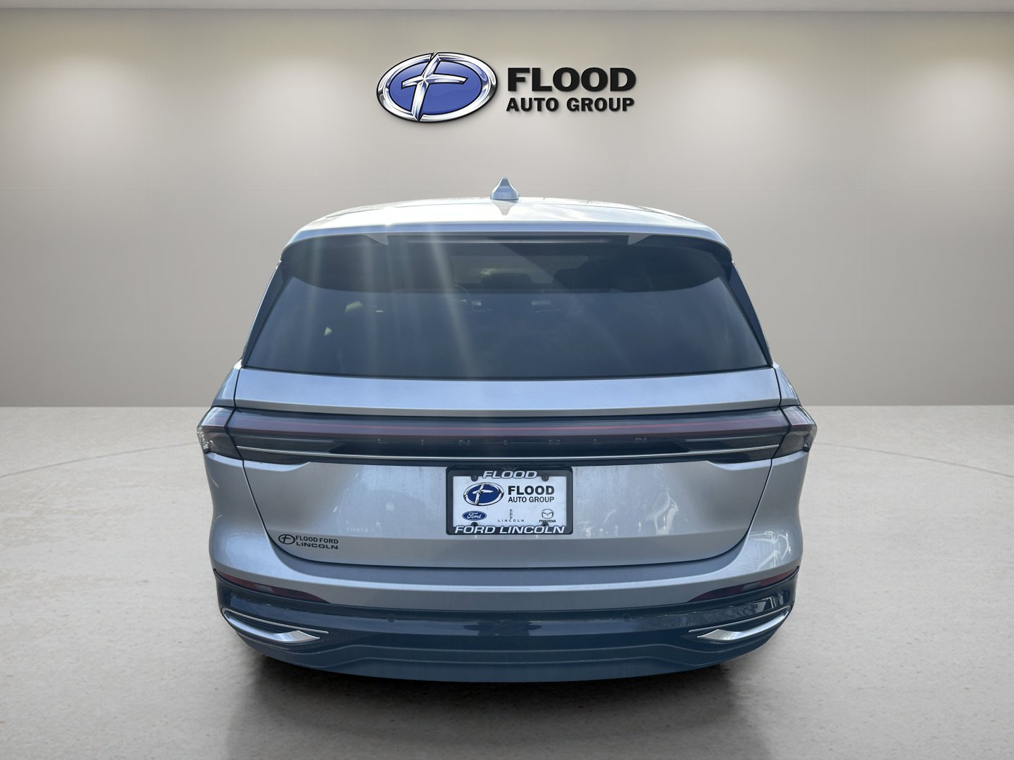 Used 2024 Lincoln Nautilus Premier w/ Equipment Group 102A image 6