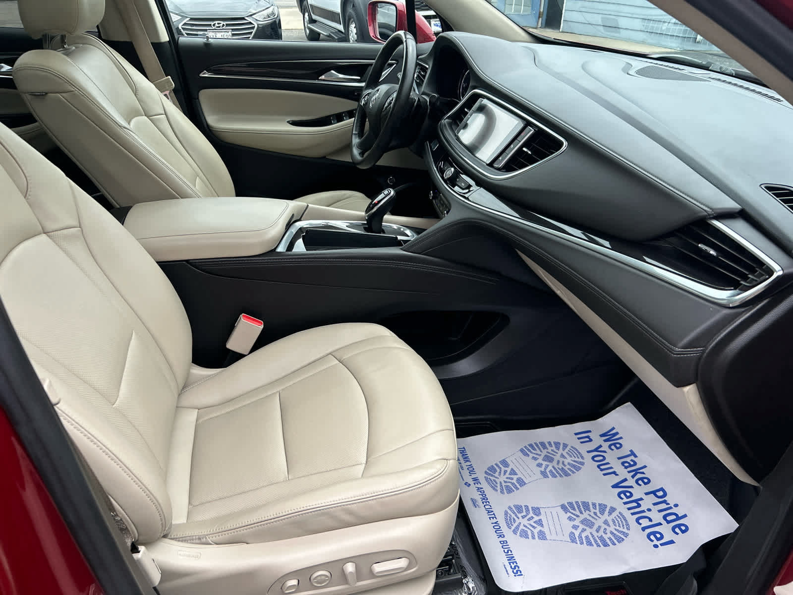 Used 2020 Buick Enclave Premium w/ Sun and Sites Package AWD/4WD image 34