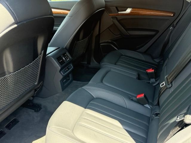 Used 2023 Audi Q5 2.0T Premium Plus w/ Premium Plus Package AWD/4WD image 22