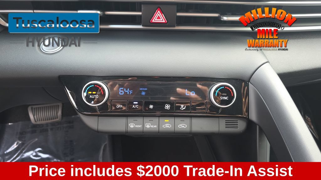 Used 2023 Hyundai Elantra SEL FWD image 21