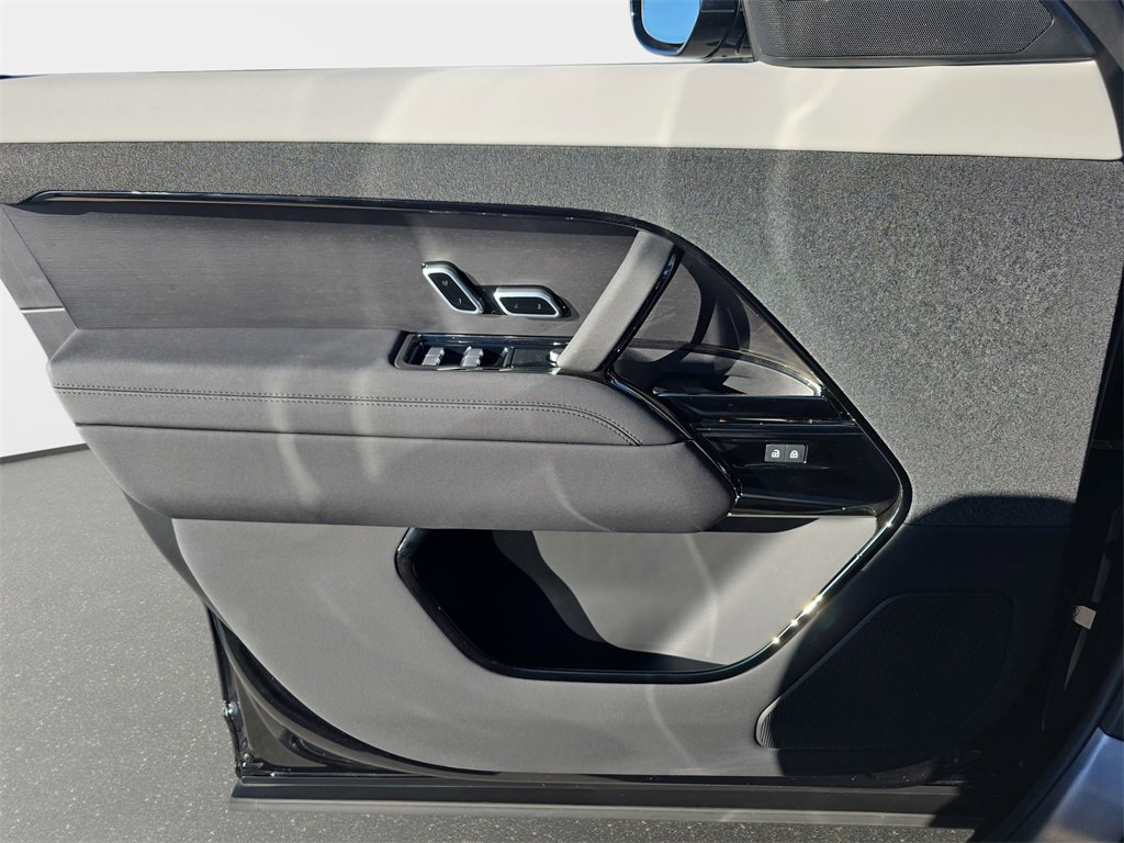 Certified 2023 Land Rover Range Rover Sport SE Dynamic image 31