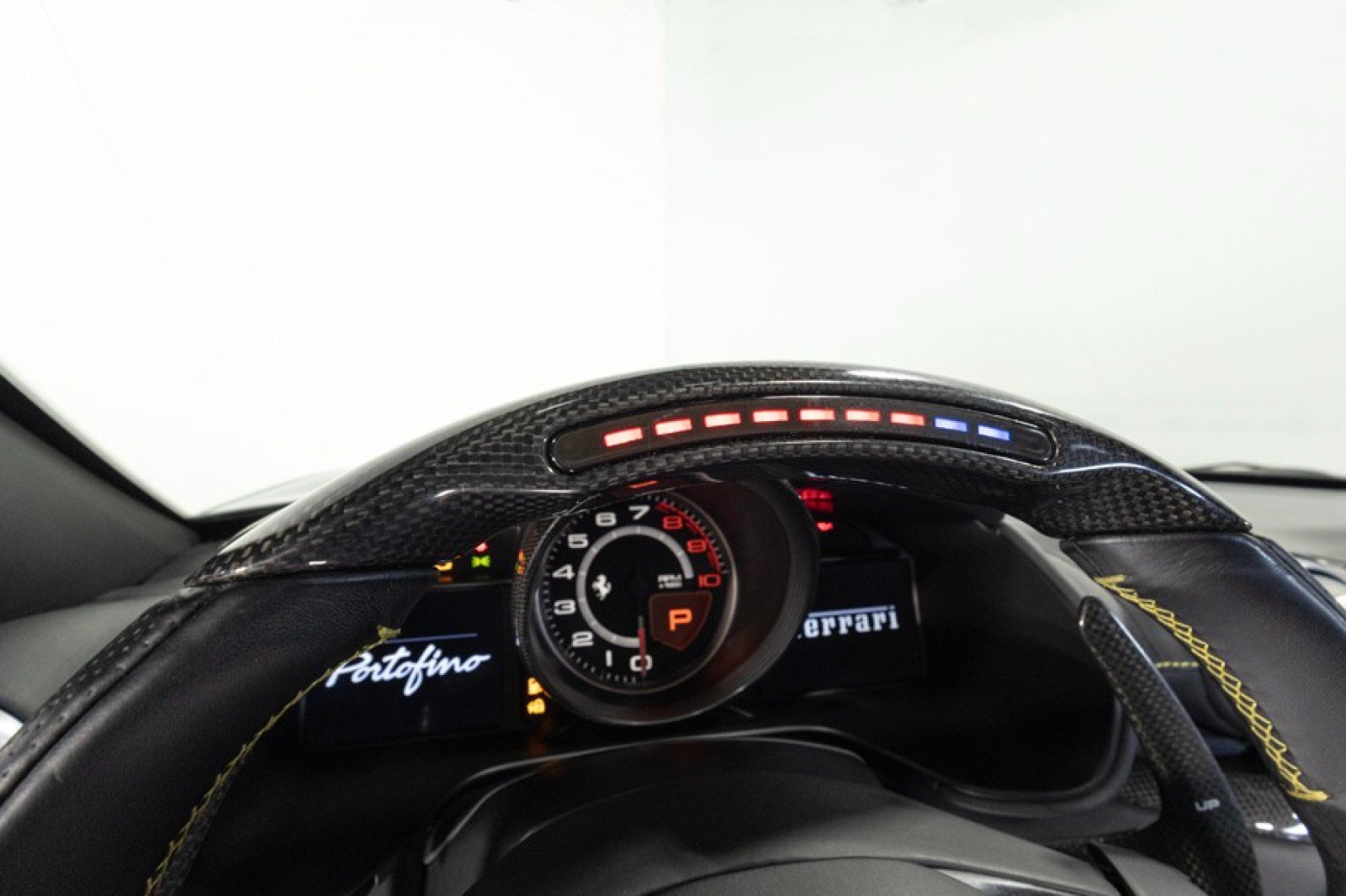 Used 2020 Ferrari Portofino RWD image 25
