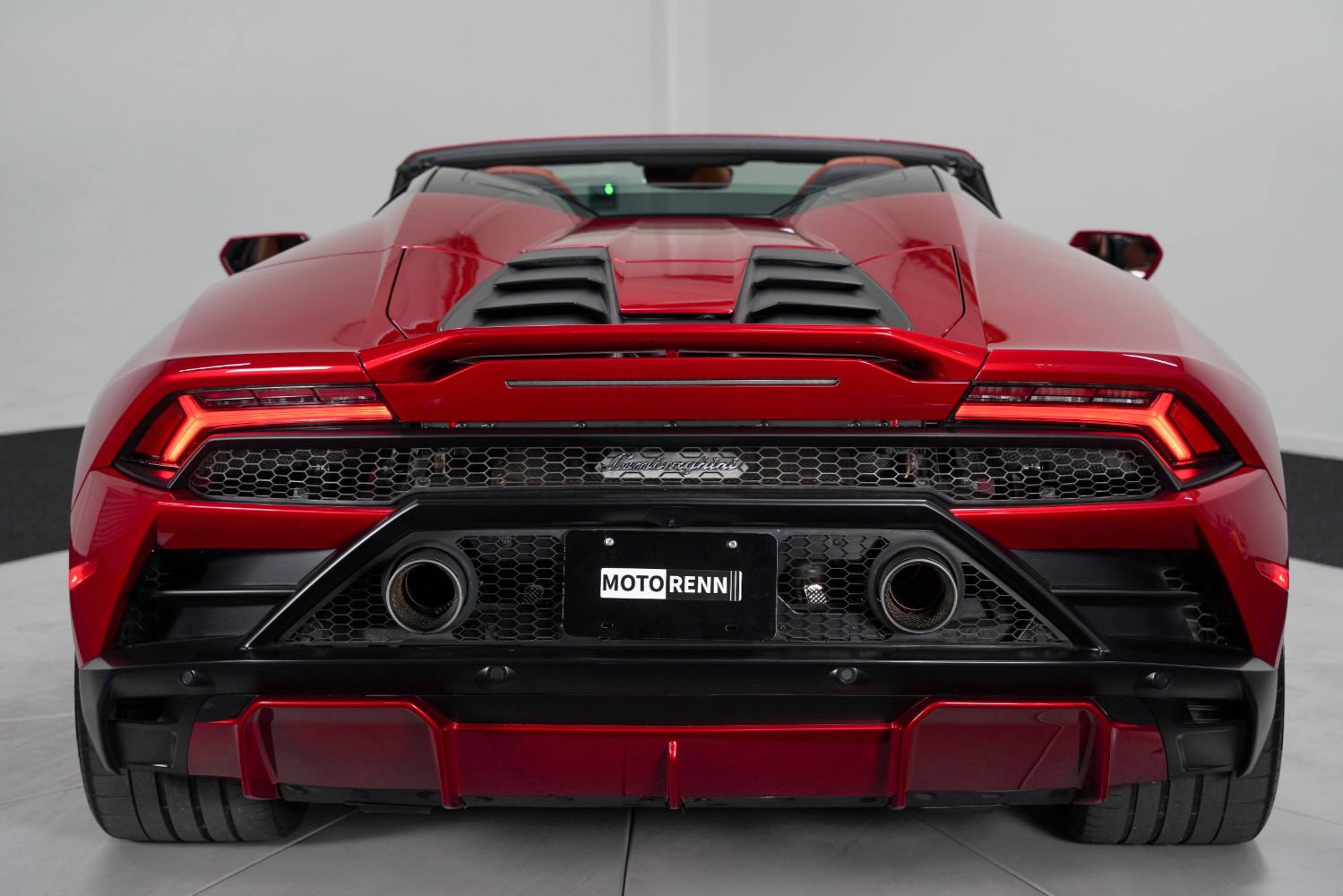Used 2021 Lamborghini Huracan EVO image 7