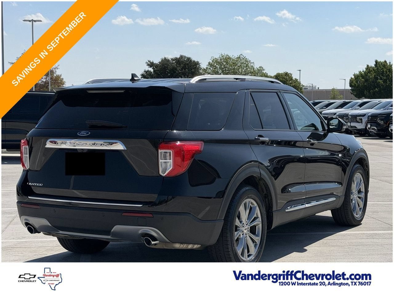Used 2022 Ford Explorer Limited w/ Equipment Group 301A RWD image 4