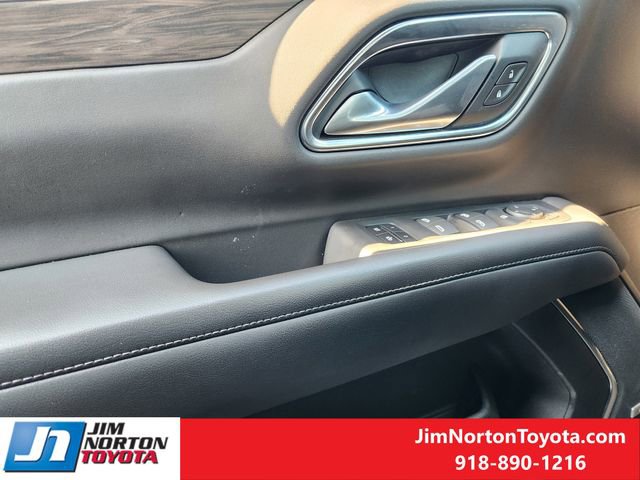 Used 2021 Chevrolet Suburban Z71 image 25