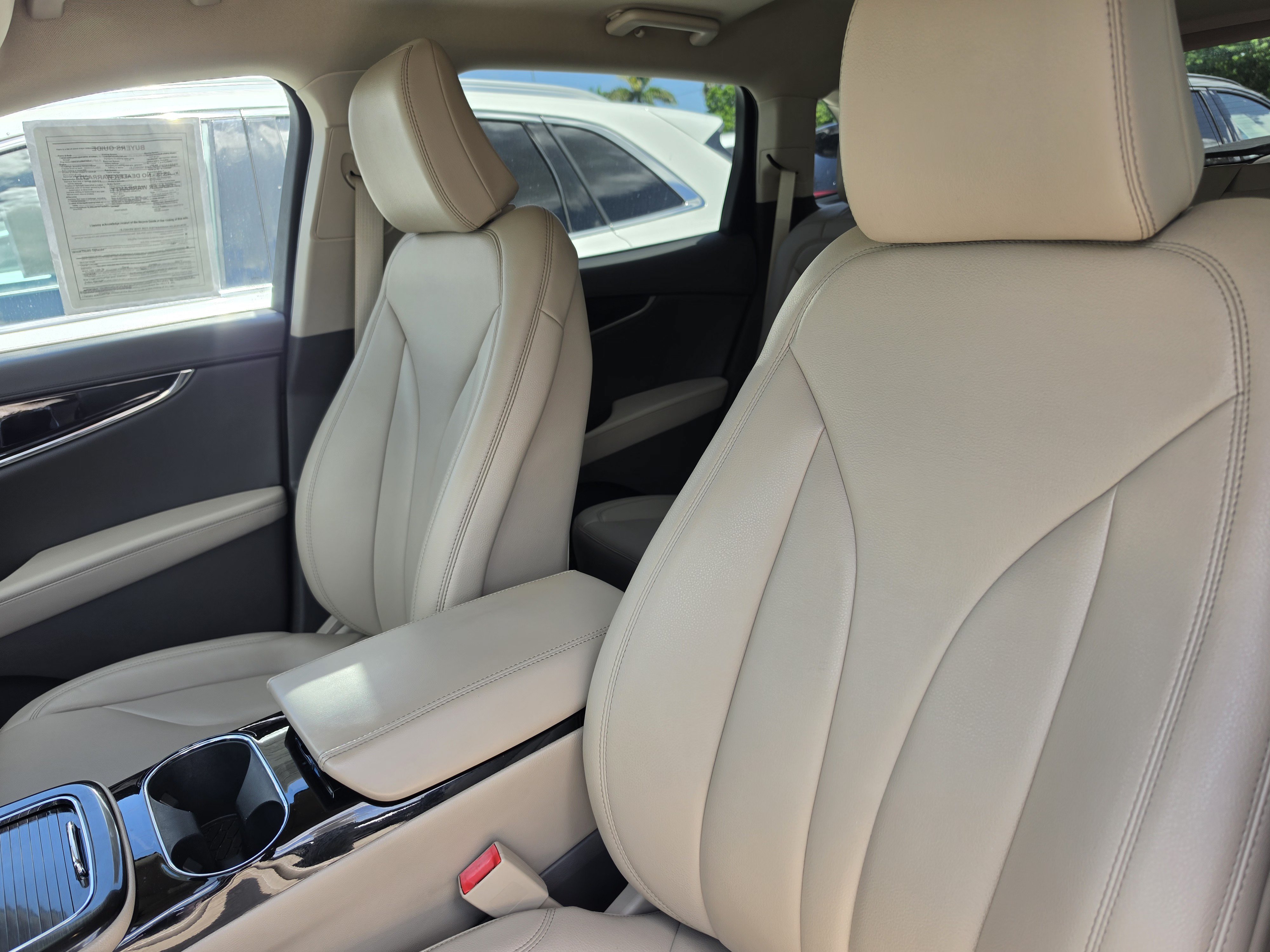 Used 2023 Lincoln Nautilus AWD image 15