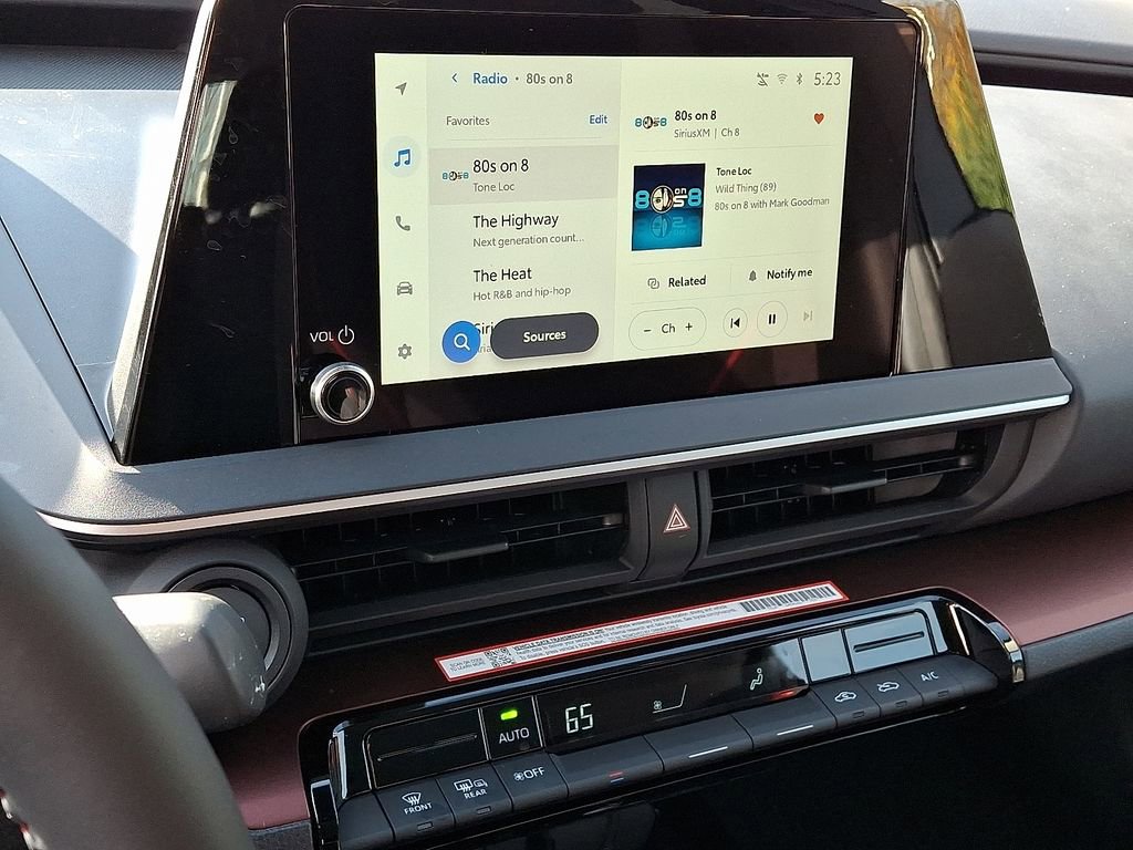 New 2026 Toyota Prius Plug-In Hybrid FWD image 16