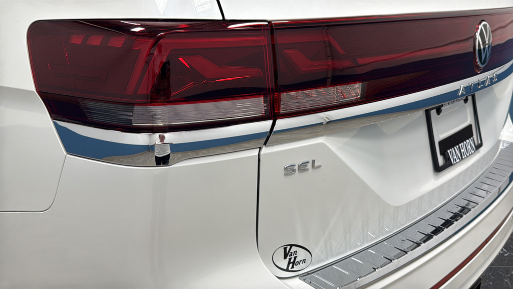 Used 2025 Volkswagen Atlas SEL Premium R-Line AWD/4WD image 41