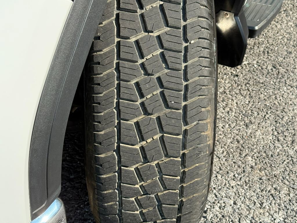 Used 2023 GMC Sierra 1500 SLT w/ SLT Premium Package image 16