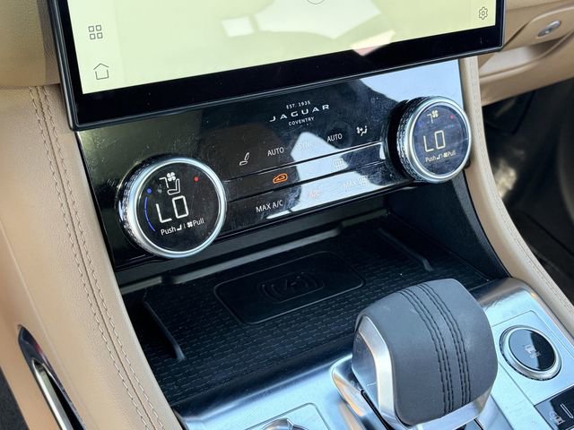 Used 2023 Jaguar F-PACE S AWD/4WD image 17