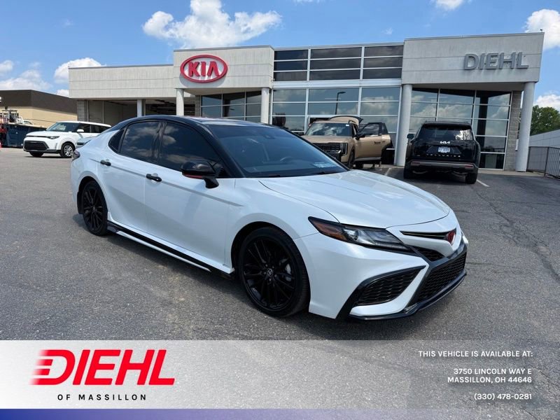 Used 2024 Toyota Camry XSE w/ Cold Weather Package AWD/4WD image 1