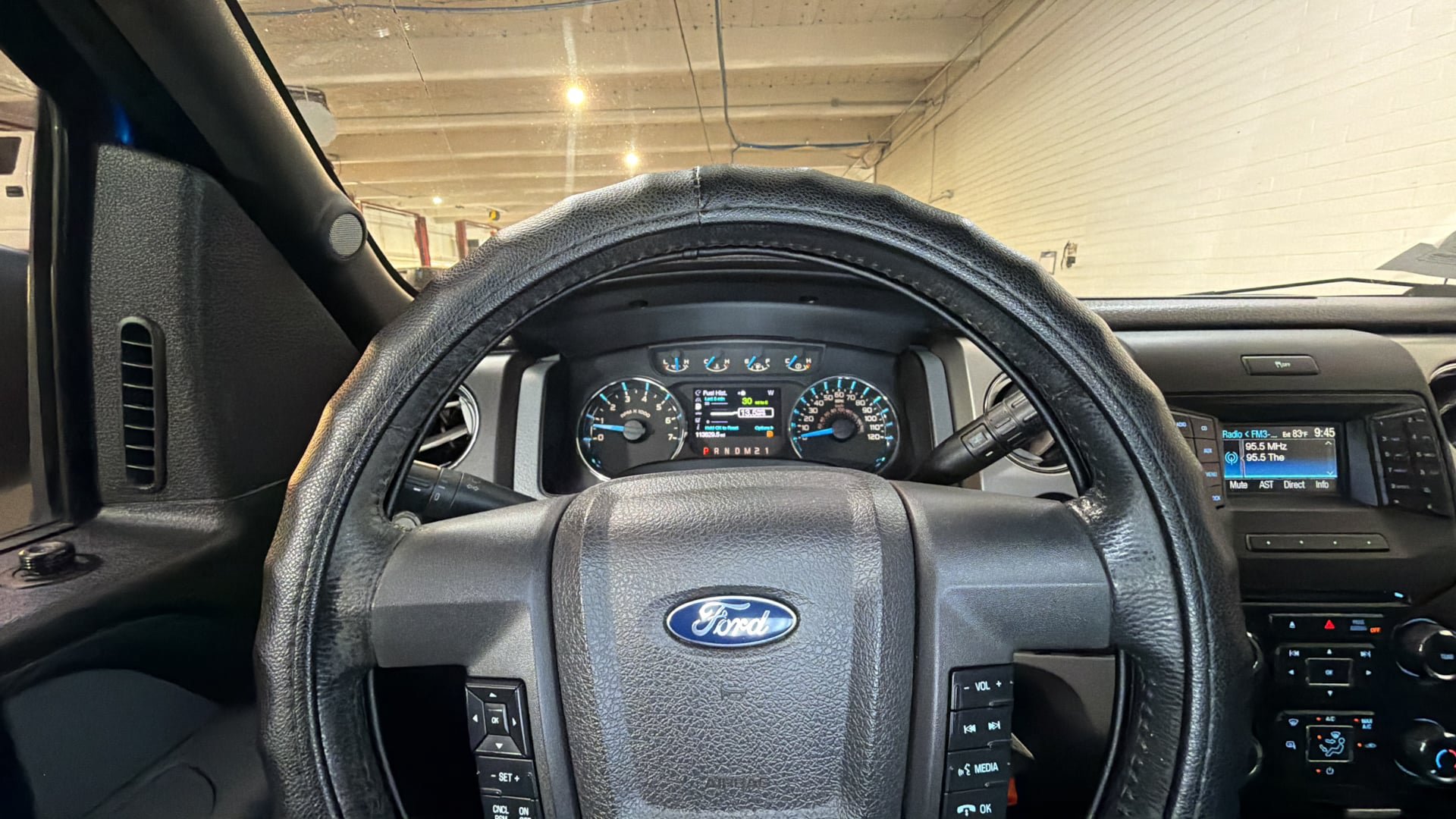 Used 2013 Ford F150 XLT w/ Mid Equipment Group RWD image 30