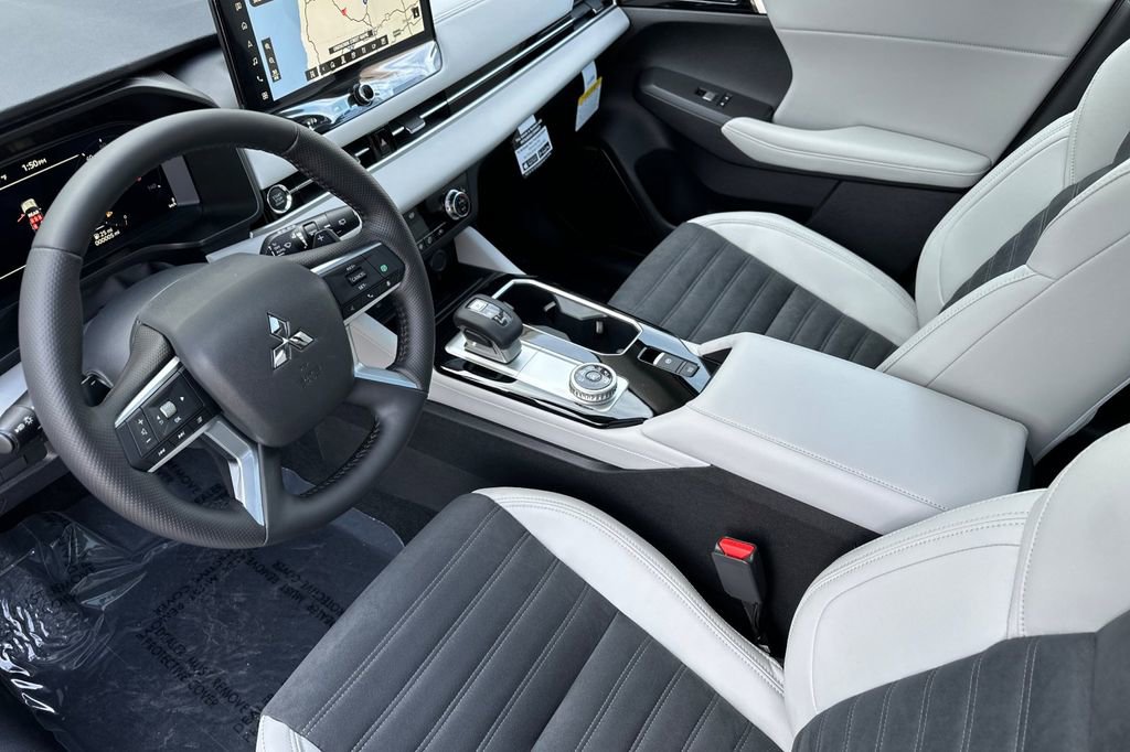 New 2026 Mitsubishi Outlander SE AWD/4WD image 10