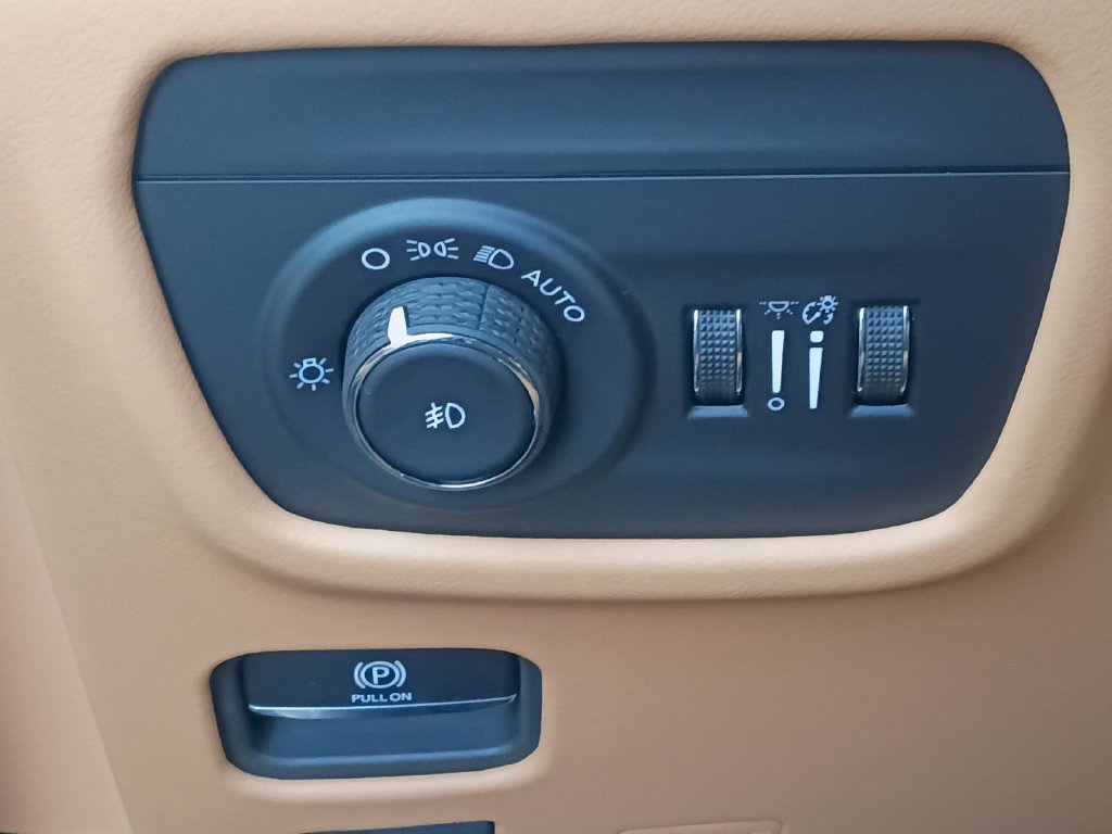 New 2027 Jeep Grand Cherokee L Summit AWD/4WD image 12