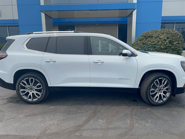 New 2026 GMC Acadia Denali Ultimate w/ LPO, Floor Liner Package AWD/4WD image 8