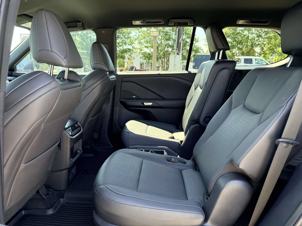 Used 2024 Lexus TX 500h AWD w/ Technology Package image 17