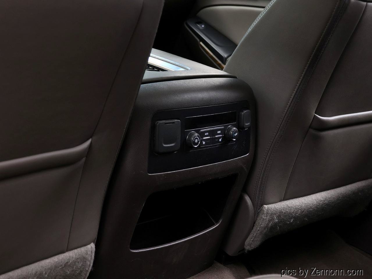 Used 2019 GMC Yukon XL Denali AWD/4WD image 15
