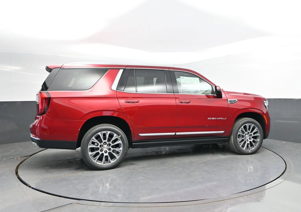 New 2026 GMC Yukon Denali w/ Denali Reserve Package AWD/4WD image 8